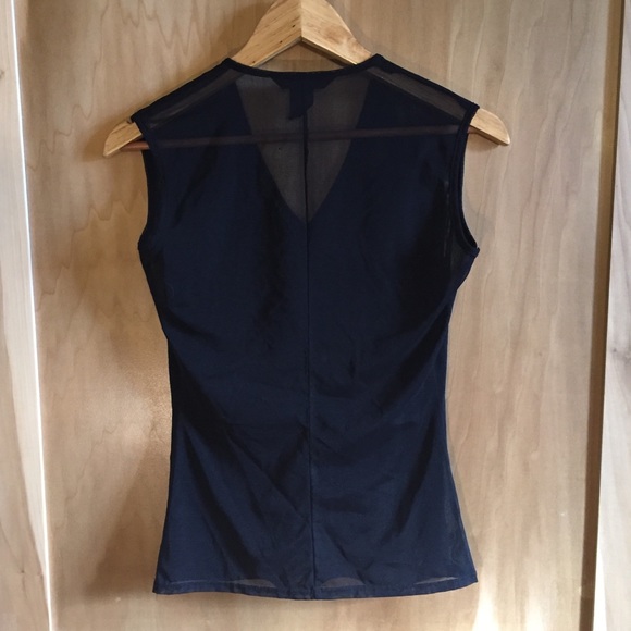 MUST GO Vintage V-neck Mesh Muscle Tee Tank Top - Picture 5 of 6